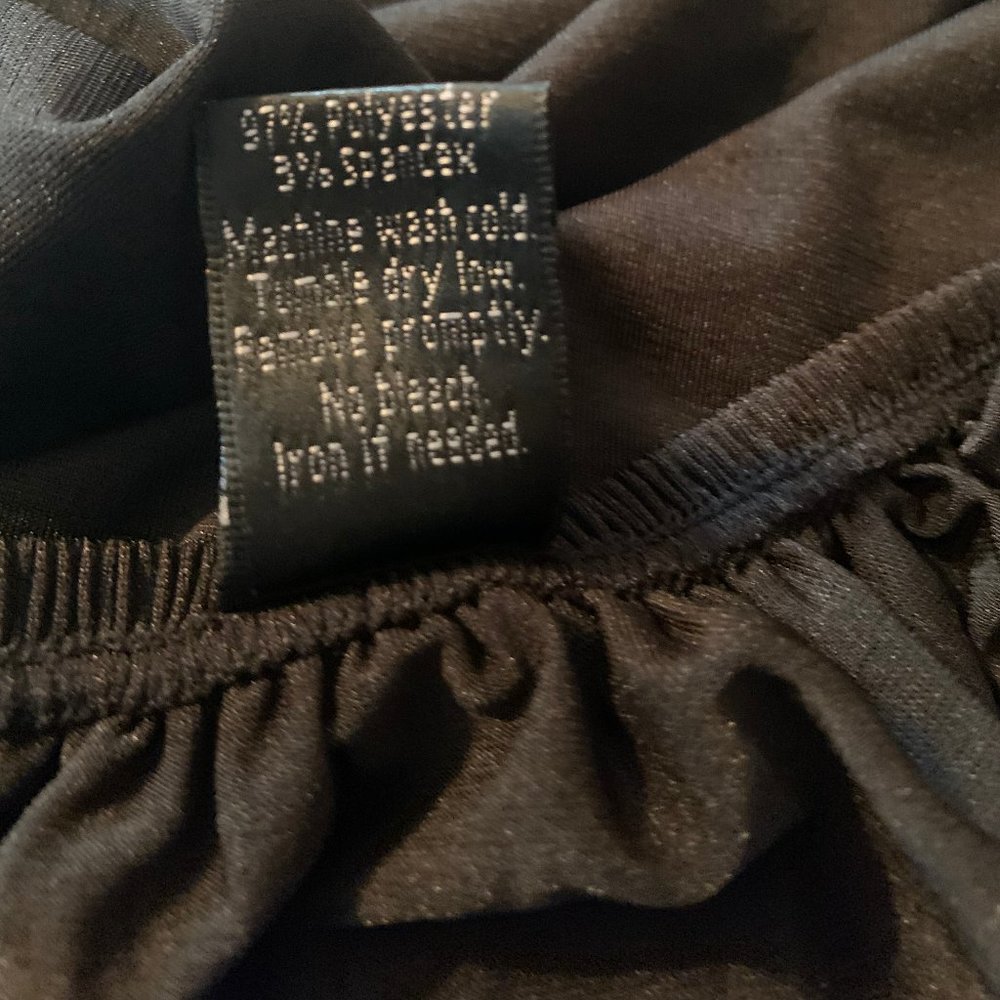 Win Win Black Ruffle Top - Picture 5 of 8